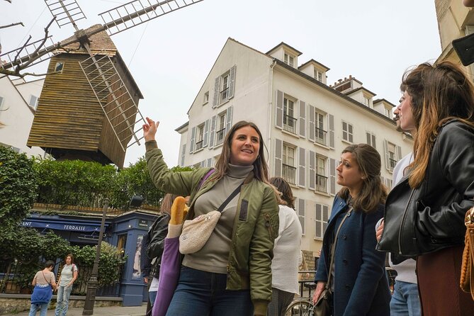 Paris Montmartre Food & Wine Tour with Eating Europe - The aligot show at Le Saint-Jean