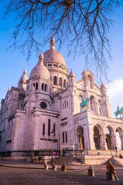 Paris: Montmartre Hidden Gems and Highlights Walking Tour - Key points at a glance