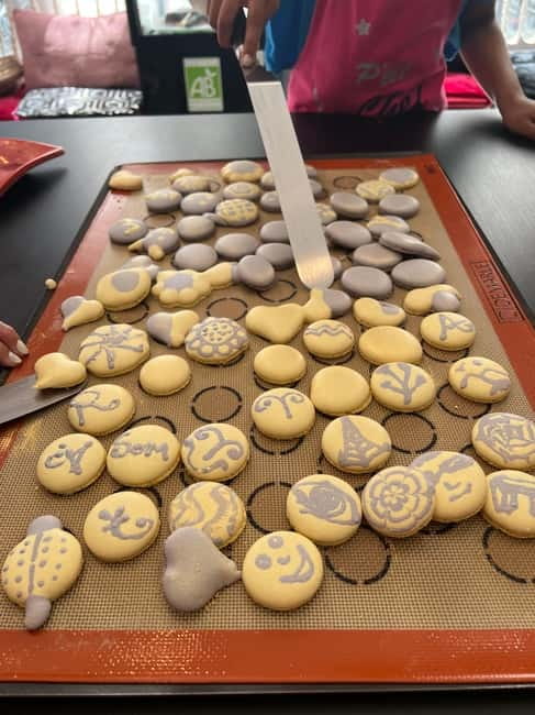 Paris: Montmartre Macaron Baking Workshop - Who will enjoy this Paris baking class?