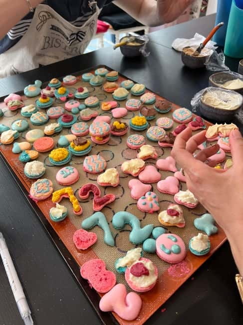 Paris: Montmartre Macaron Baking Workshop - Macaronage and the glossy batter test