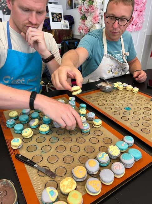 Paris: Montmartre Macaron Baking Workshop - Starting with tant pour tant and Italian meringue