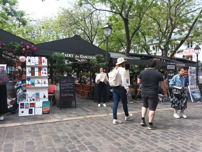 Paris: Montmartre Small Group Guided Walking Tour - Sacré-Cœur and Place du Tertre