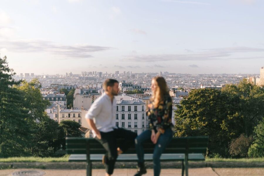 Paris: Montmartre Small Group Guided Walking Tour - Cabarets, vineyards, and old Montmartre