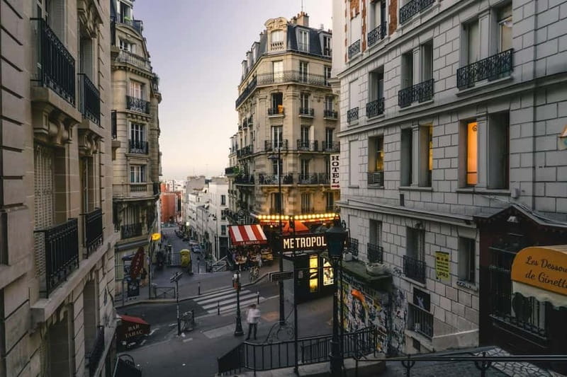 Paris: Montmartre. The old artist village+its unique charm. - Practical details before you book