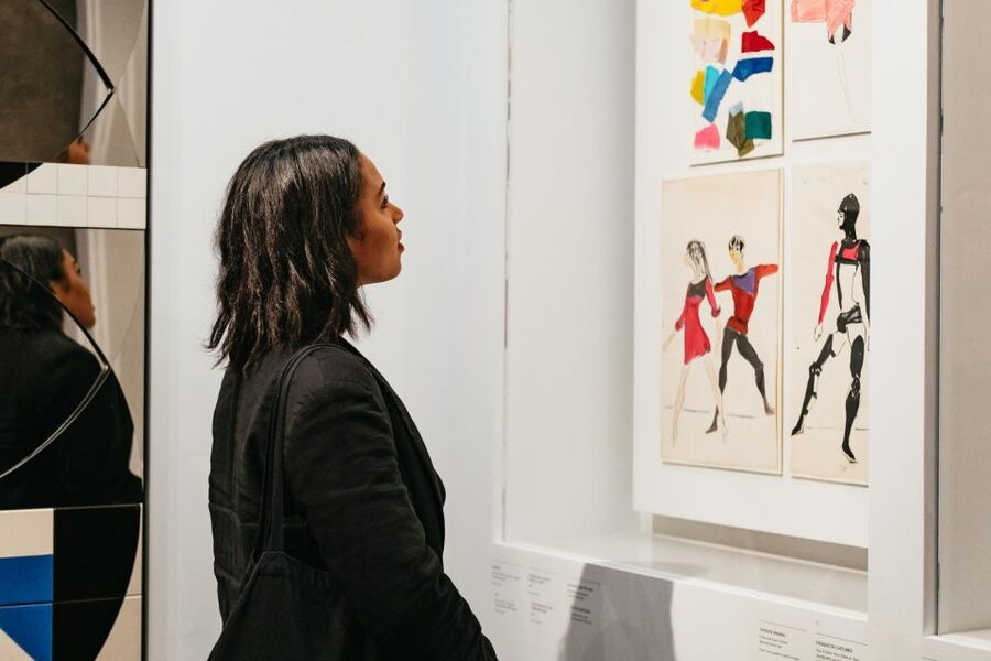Paris: Musée Yves Saint Laurent Before Opening Hours Tour - Key points to know before booking