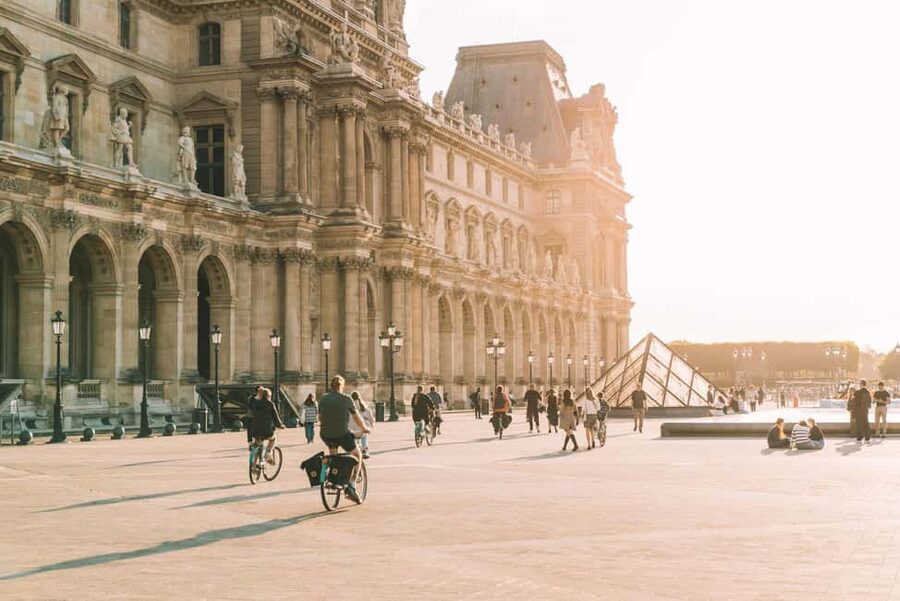 Paris: Night Small-Group Bike Tour and Boat Cruise - Key details before you book