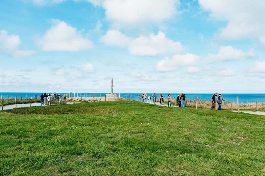 Paris: Normandy D-Day Sites Guided Day Trip with Lunch - The American Cemetery provides the quiet finish