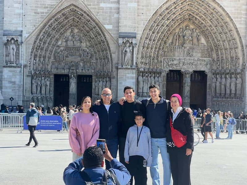 Paris: Notre-Dame Cathedral Exterior Tour & Free Entrance - What the price means at $28
