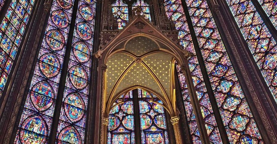 Paris: Notre Dame Outdoor Tour with Sainte-Chapelle / Crypt. - Choosing the Archaeological Crypt
