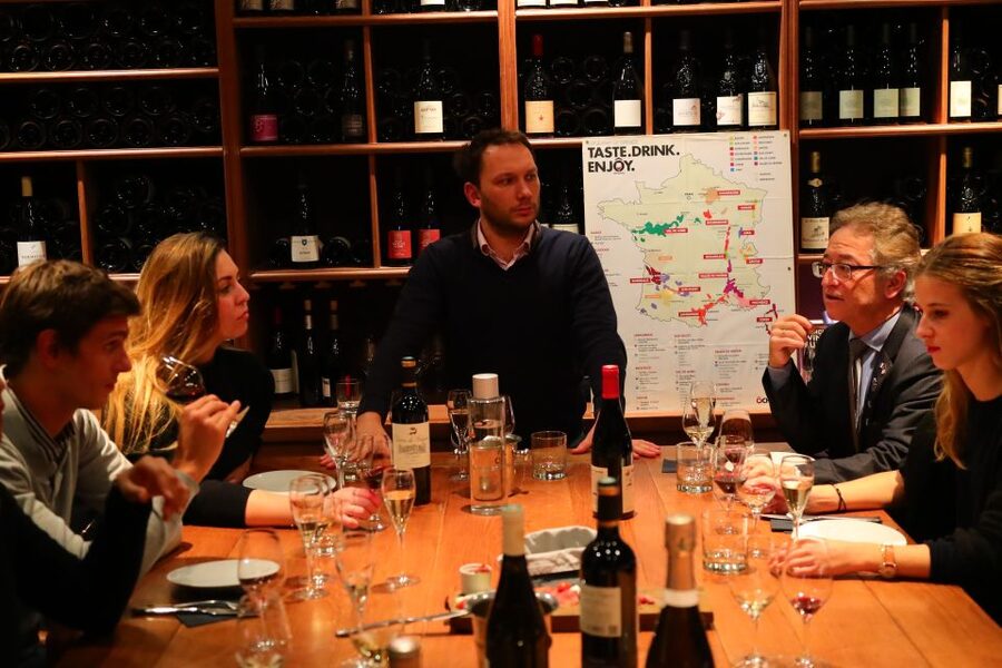 Paris: O Chateau's Wine Tasting Dinner - Who will enjoy this evening most?
