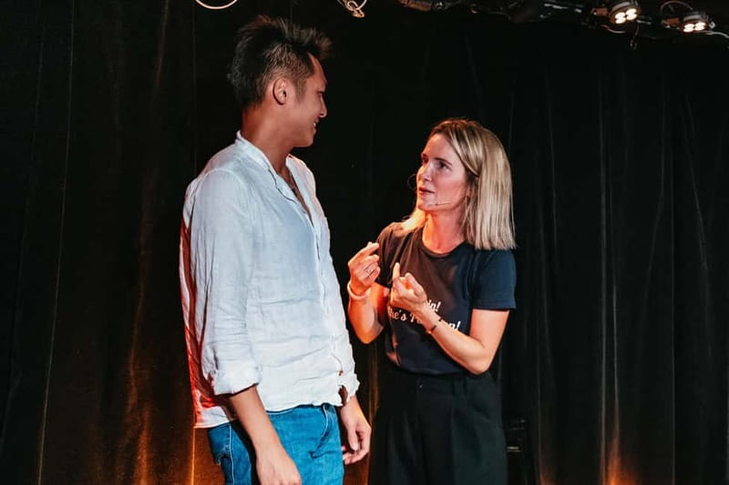 Paris: Oh My God She's Parisian! English Comedy Show - Julie Collas Turns Parisian Habits Into Comedy