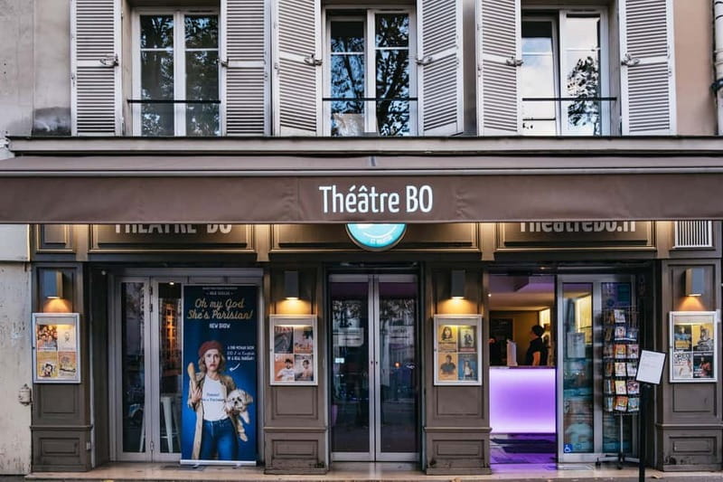 Paris: Oh My God She's Parisian! English Comedy Show - A Small Theater Makes the Comedy Feel Personal