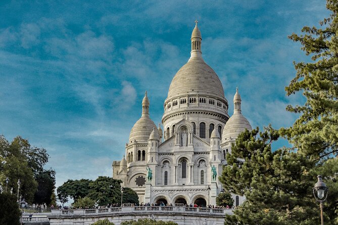 Paris On Your Own from Le Havre Port with Round Trip Bus Transfer - Arriving at the Eiffel Tower