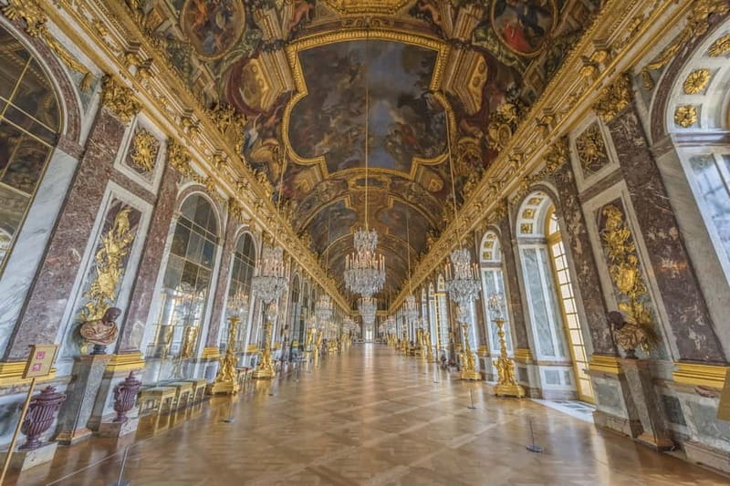 Paris: Palace of Versailles Guided Tour with Bus Transfers - Should you book it?