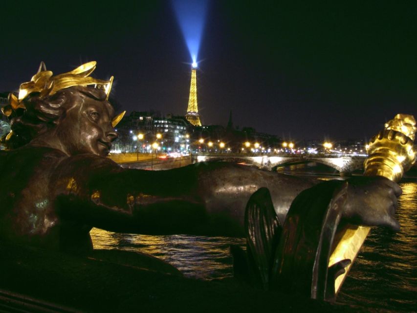Paris: Panoramic Night Tour with Audio Guide and Host - What you see along the 90-minute route