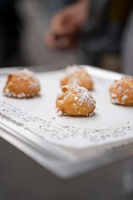 Paris : Pastries and Tragedies, The sweet tour of Montmartre - How the tour compares with exploring alone