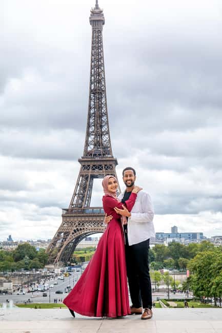Paris: Photoshoot Around Eiffel Tower with 55 Edited Photos - Starting at Trocadéro with the Eiffel Tower in View