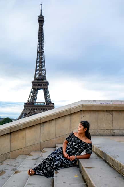 Paris: Photoshoot Around Eiffel Tower with 55 Edited Photos - Who Will Get the Most from This Paris Session