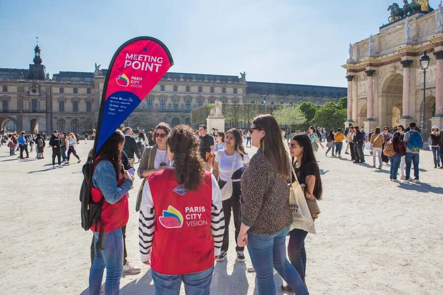 Paris: Priority Access Louvre with Host -Direct to Mona Lisa - Booking details worth knowing