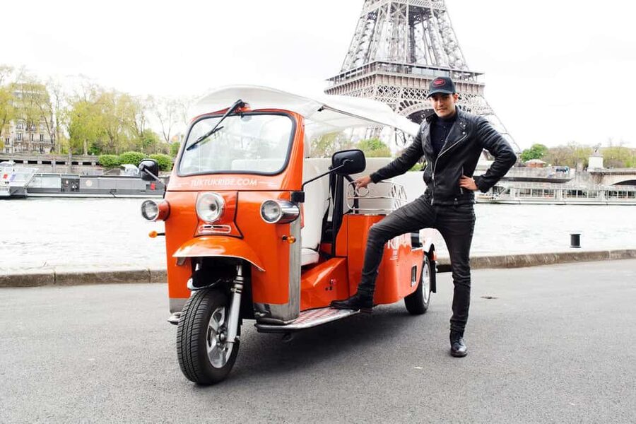Paris: Private City Highlight Tour by Electric Tuk-Tuk - Notre Dame, Place Saint-Michel, and central Paris