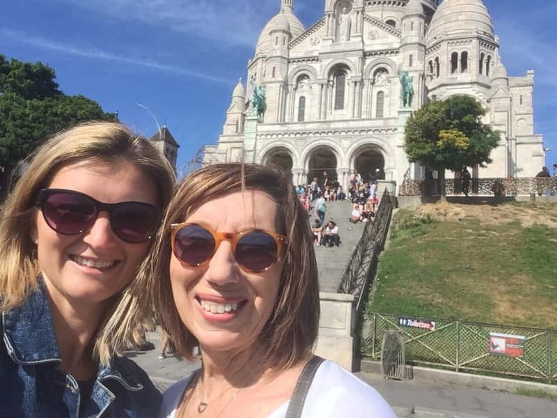 Paris: Private Custom Highlights and Gems Tour with a Local - Starting at Colonne Vendôme