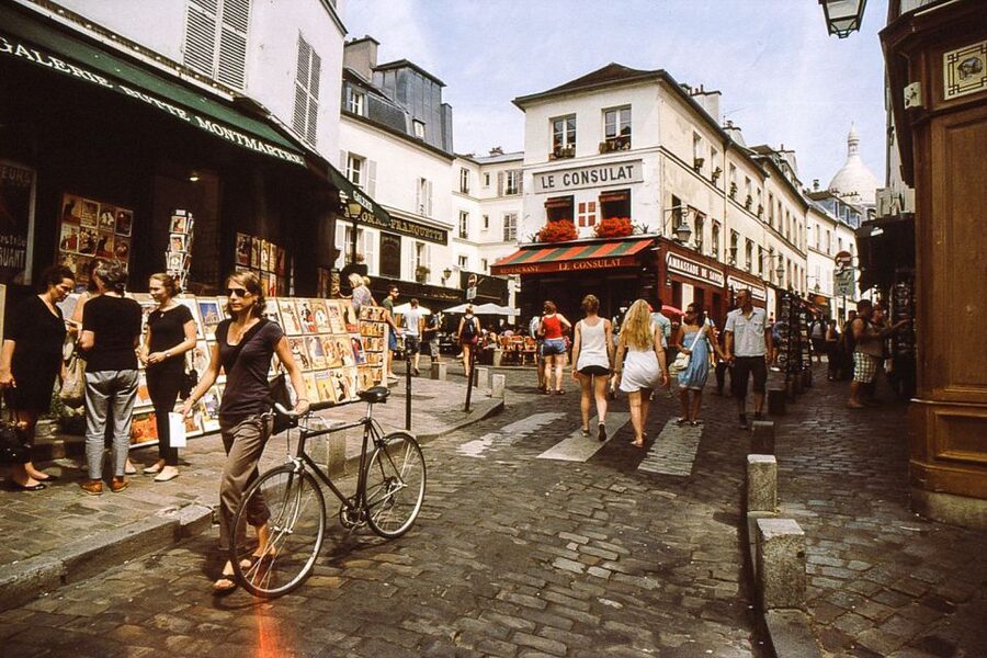 Paris: Private Customized Tour with a Local Guide - Timing, transport, and what the price really covers