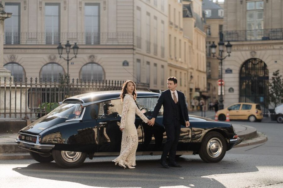 Paris: Private Guided City Tour in a Traction Avant or DS 21 - A vintage Citroën turns sightseeing into a Paris event