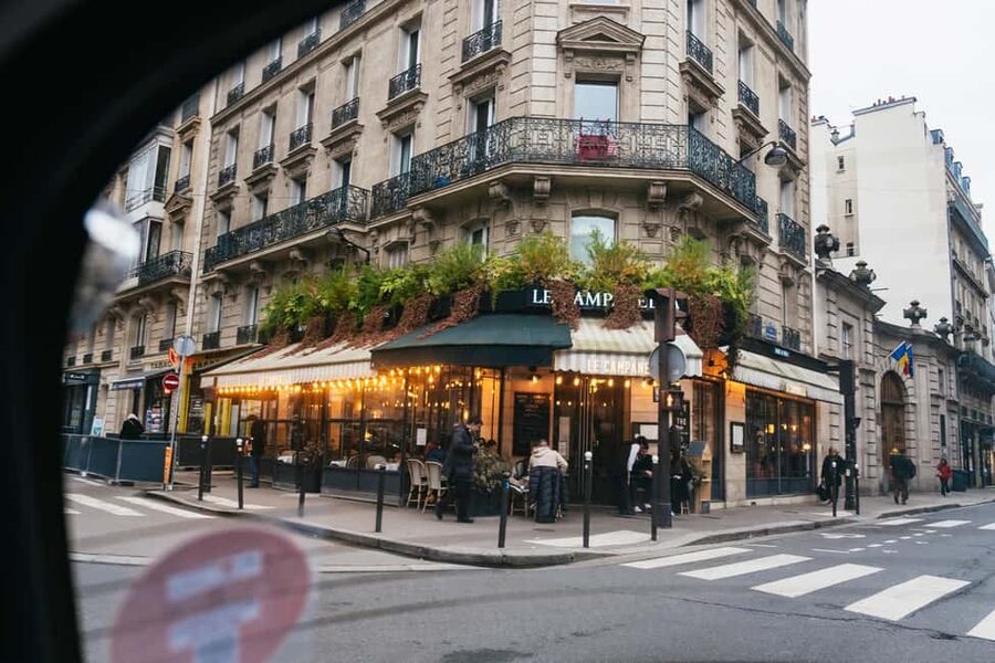 Paris: Private Guided City Tour in a Traction Avant or DS 21 - Place Vendôme, Palais Garnier, and the polished side of Paris