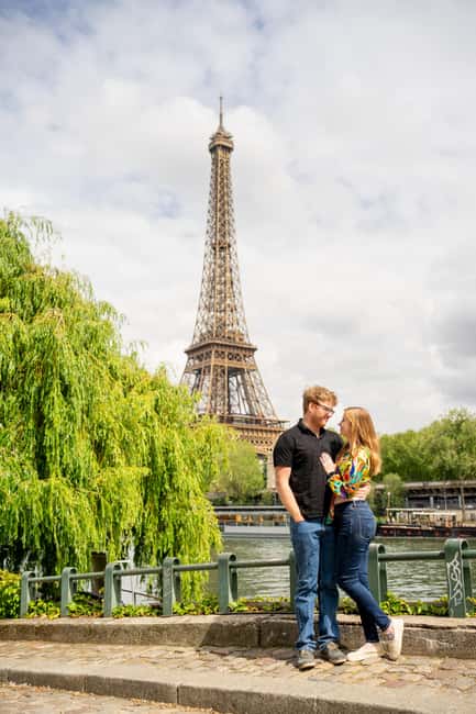 Paris: Private Photoshoot at the Eiffel Tower - Timing, weather, and practical limits