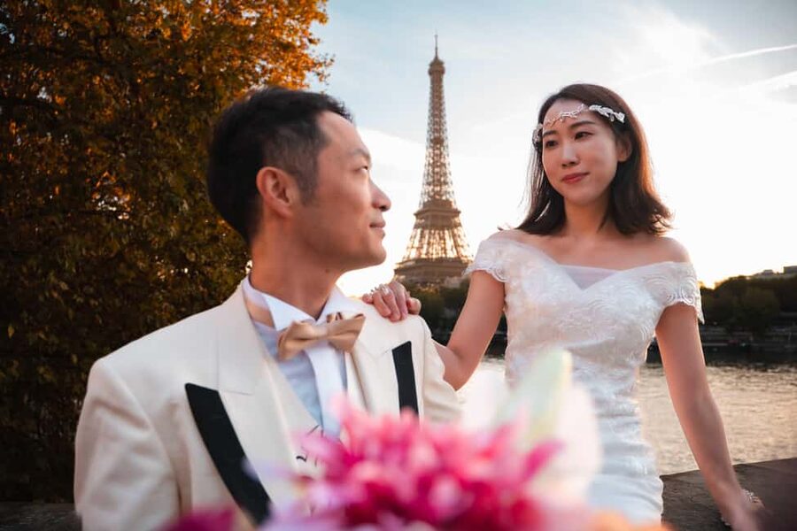 Paris: Private Photoshoot Near the Eiffel Tower - The Seine and nearby streets