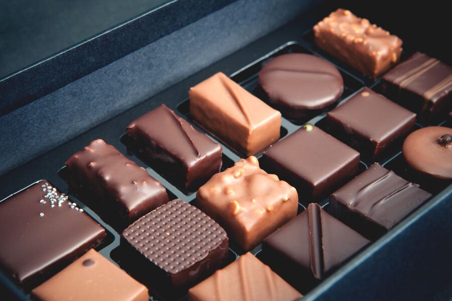 Paris: Pure Chocolate Walking Tour - Guides who shape the experience