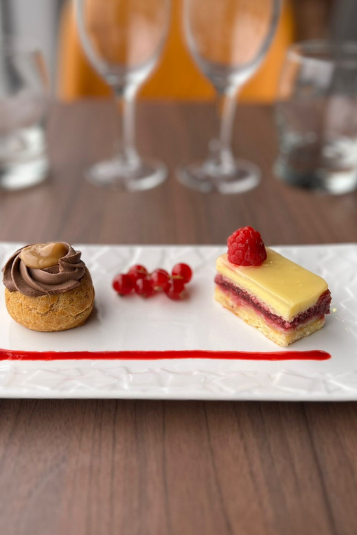 Paris: River Seine Cruise with 3-Course Lunch - Finding Boat IVOIRE at Port des Invalides