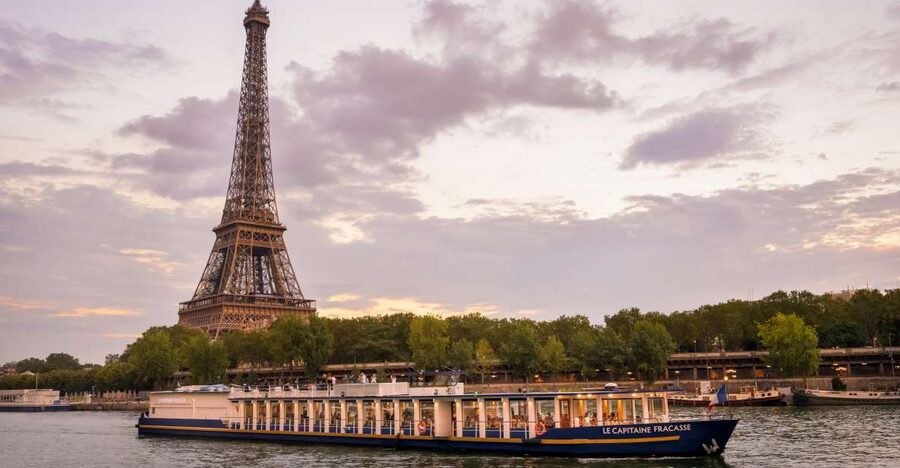 Paris: Romantic Cruise with 3-course Dinner on Seine River - Should you book the Capitaine Fracasse?