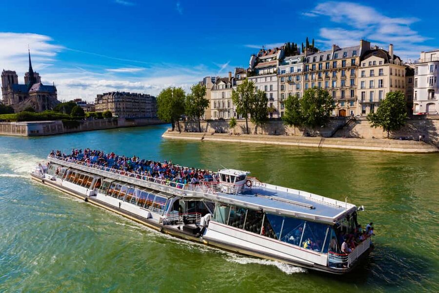 Paris : Scenic Cruise on the Seine River with Champagne - Leaving From Pont de l’Alma