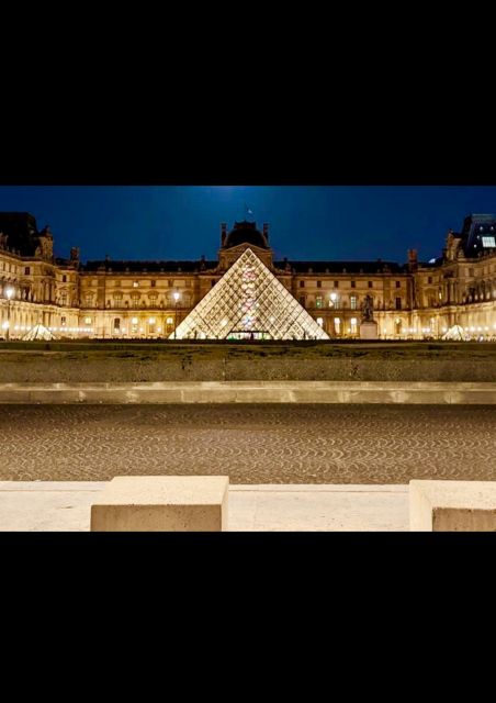 Paris: See 15 to 30 Top Sights with a Fun Guide - A 40-minute walk through Montmartre