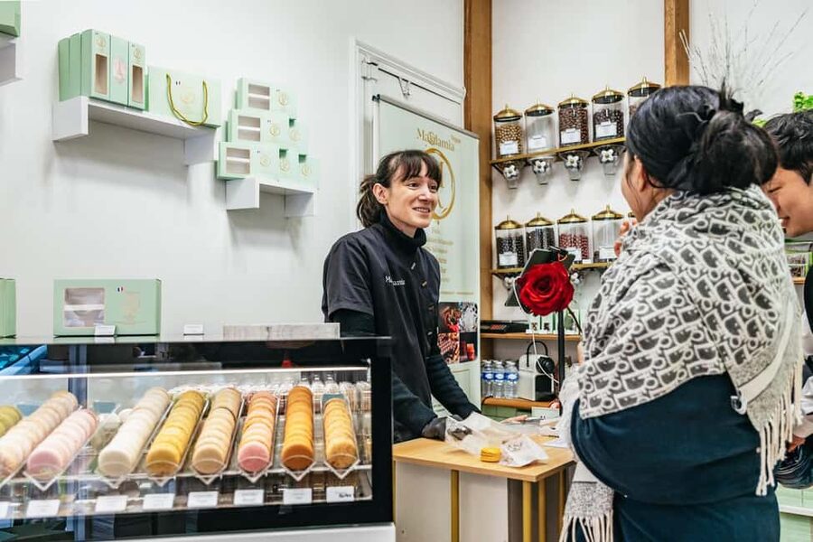 Paris: Seine Cruise and Macaron Tasting by the Eiffel Tower - What the $21 price really buys you