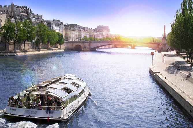 Paris Seine River Hop-On Hop-Off Sightseeing Cruise by Batobus - Notre Dame and Quai de Montebello