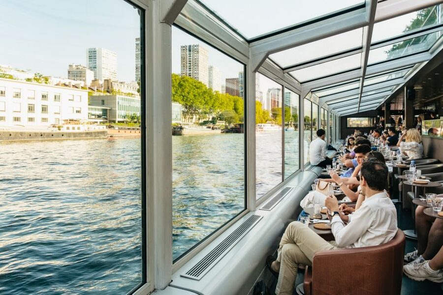 Paris: Seine River Panoramic Views Dinner Cruise - The terrace is worth using