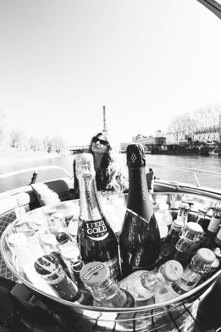 Paris: Seine River Private Cruise - Why a small boat changes the Seine experience