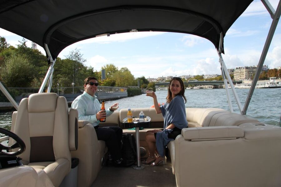 Paris: Seine River Private Guided Pontoon Boat Cruise - Is $577 good value for up to six?