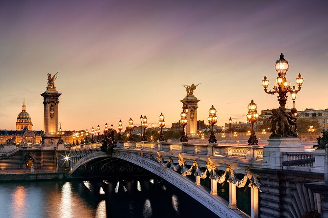 Paris: Seine River Sightseeing Sunset Cruise with Champagne - The Seine at sunset, with Paris in one quick hour