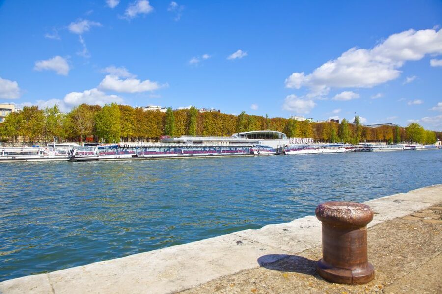 Paris: Sightseeing Cruise on the Seine with 3-Course Lunch - The Louvre and Pont des Arts