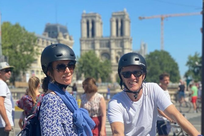 Paris Sightseeing Family Friendly Guided Electric Bike Tour - Seine views and the Left Bank monuments