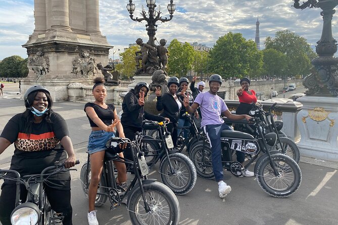 Paris Sightseeing Family Friendly Guided Electric Bike Tour - Invalides and the ride back