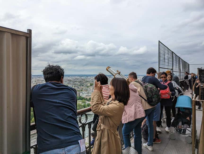 Paris: Skip-the-Line Eiffel Tower and Trocadero Gardens Tour - Learning why Paris once rejected its tower