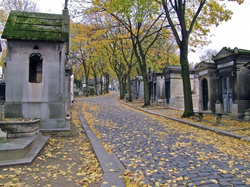 Paris: Stories of Père Lachaise Cemetery Walking Tour - Starting with Héloïse and Abélard