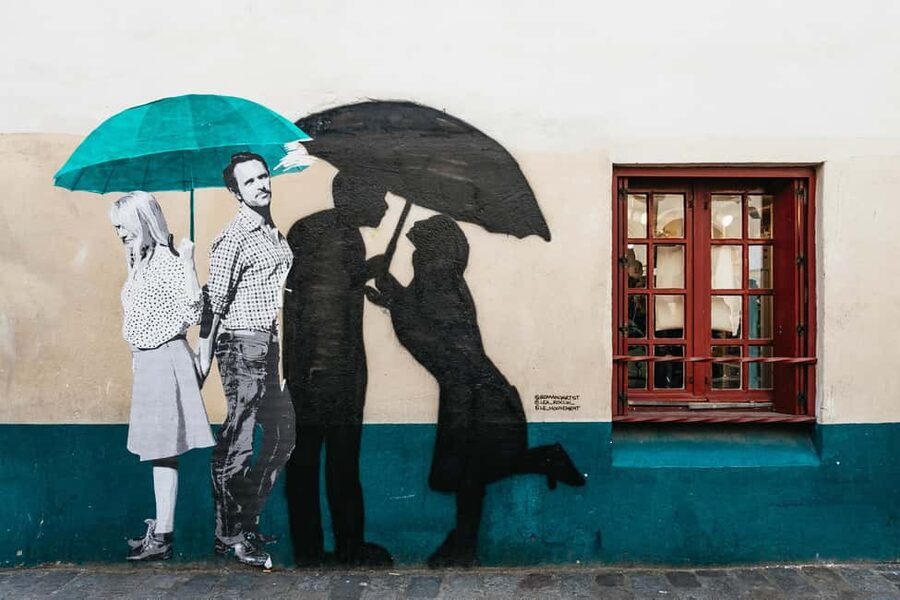Paris: Street Art Walking Tour with a Street Artist Guide - Why This Paris Street Art Walk Is Different