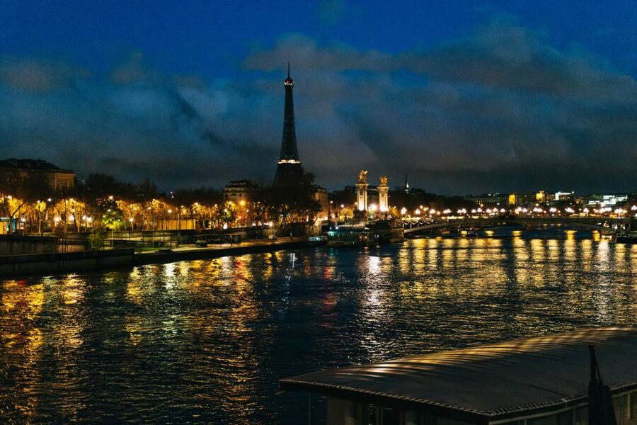 Paris: Sunrise Running and Sightseeing Group Tour - Key points at a glance