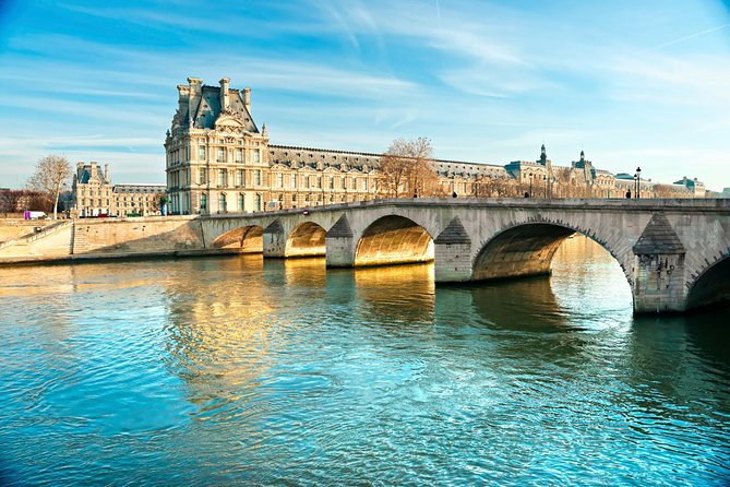 Paris Tour with Lunch at the Eiffel Tower and Seine River Cruise - How well does the audio-guided format work?