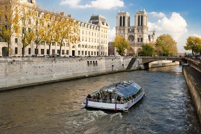 Paris Tour with Lunch at the Eiffel Tower and Seine River Cruise - Price, group size, and the question of value